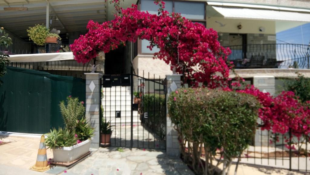 Villa George - Family Holidays Неа-Макрі Екстер'єр фото